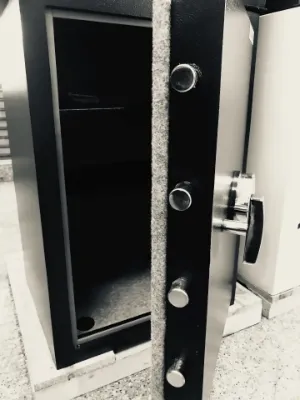 FS Series Strong Bolt