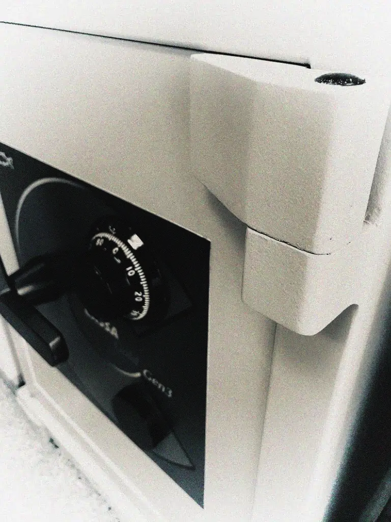 บานพับขนาดใหญ่